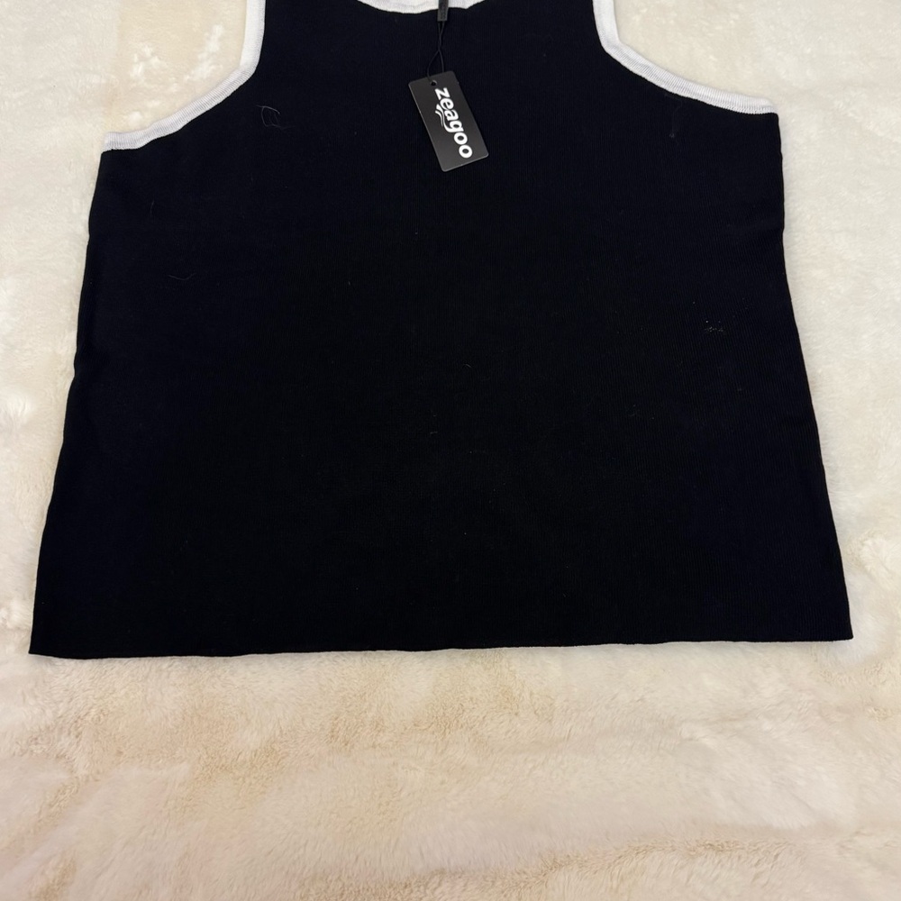 Black and White Ribbed Tank Top - Picture 5 of 12